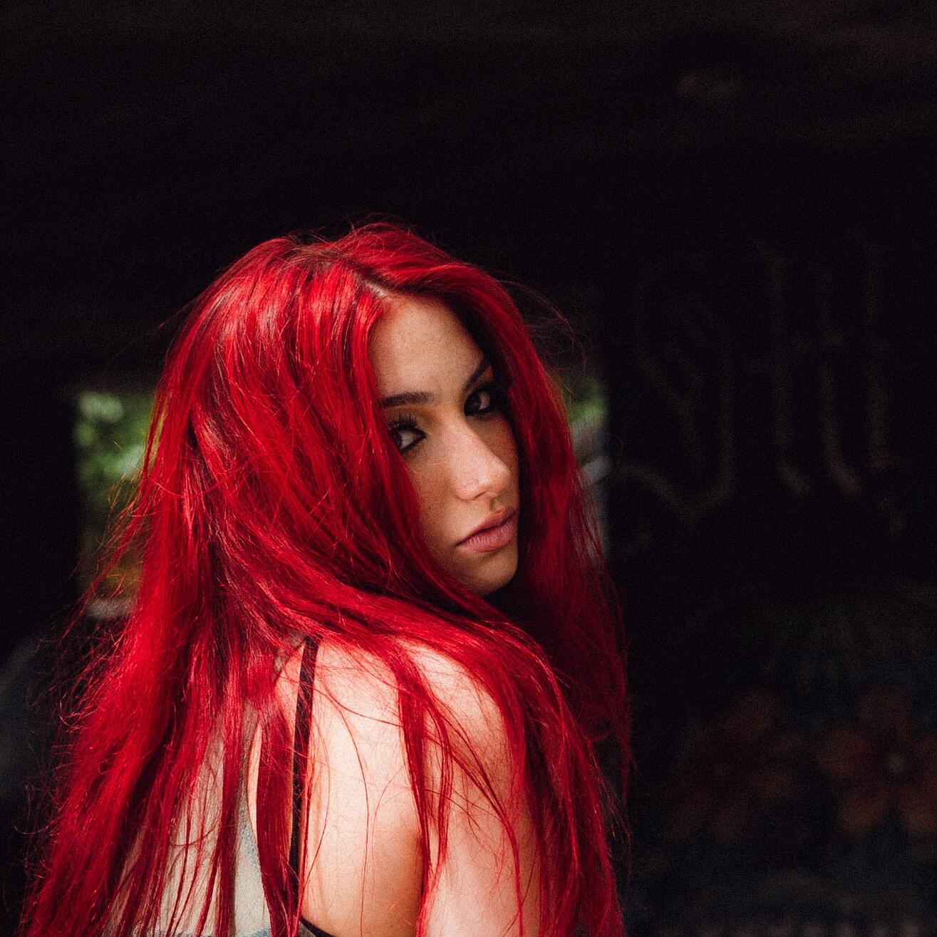 An Inward Journey of Understanding One’s Self-Worth - Zofi Consta Stuns with Engrossing New Single