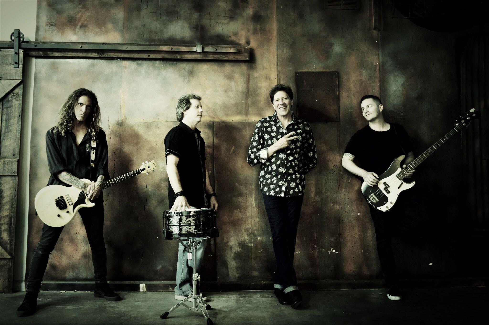 Emerging Pop Rock band with a brand new EP: Presenting to the masses Badboyfriend