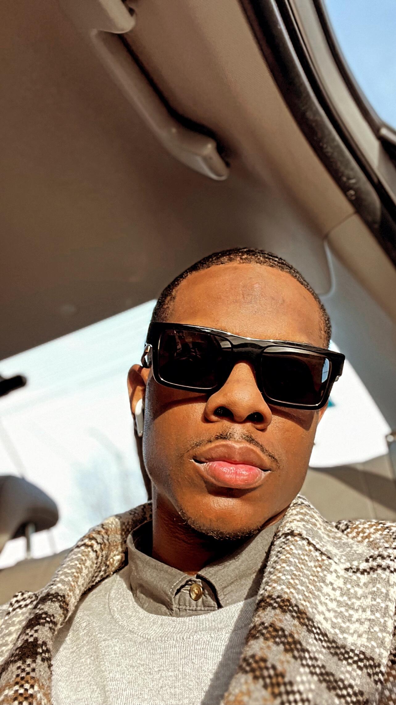 If you see the light, you see I reflect it.