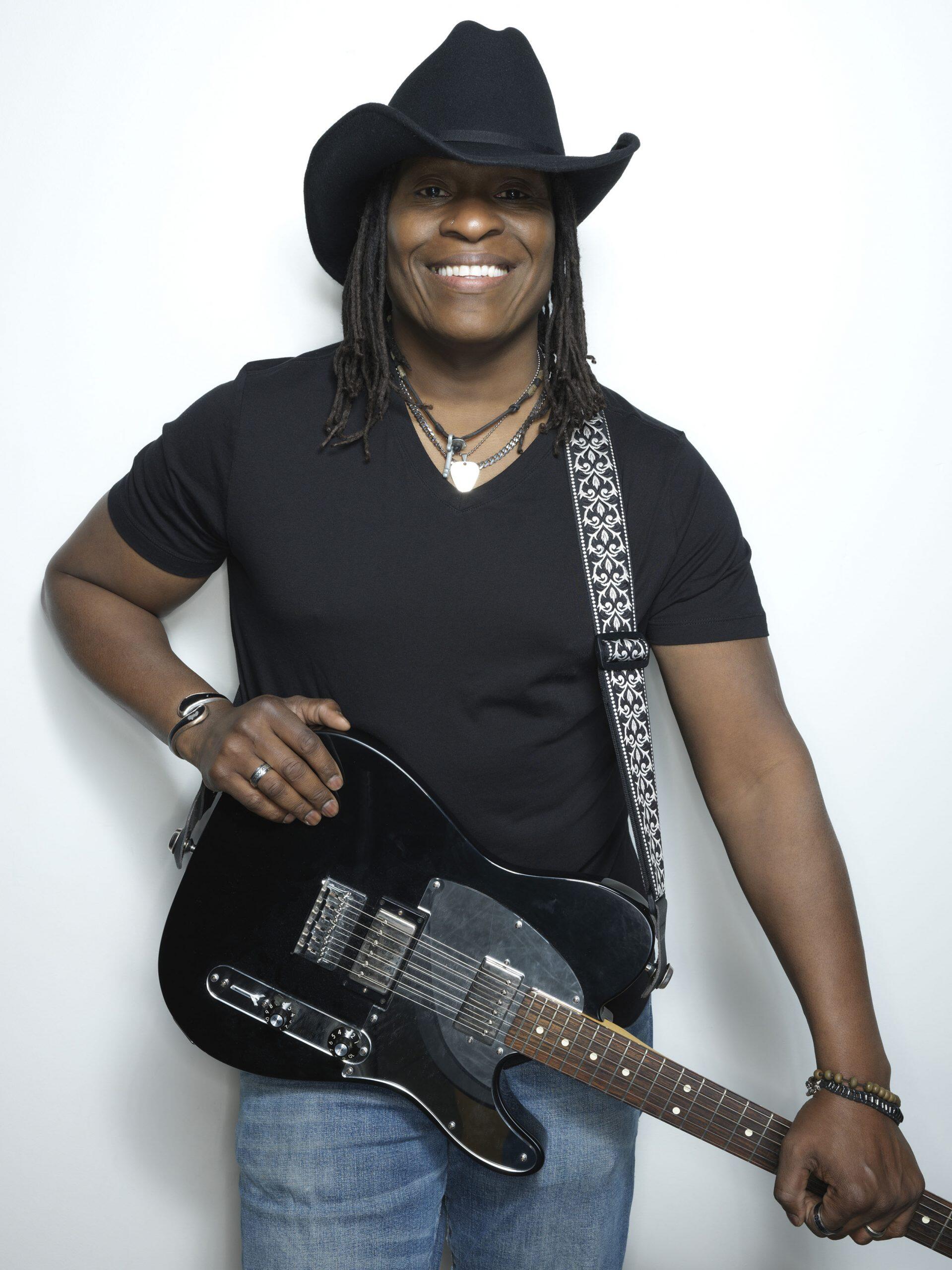 Introducing to the World: Tracey Blake's Classic Country Revival