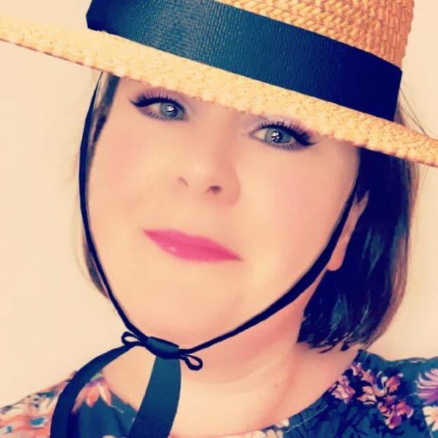 Kathy Mahon Offers Country Inspiration From Ireland