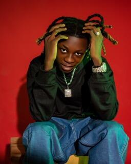 Nigerian vocalist Idowu Solomon Olamilekan aka Olamzzy has dished out an exciting new single titled WONDER  with exciting vibes on AFROBEAT AMAPIANO Genre
