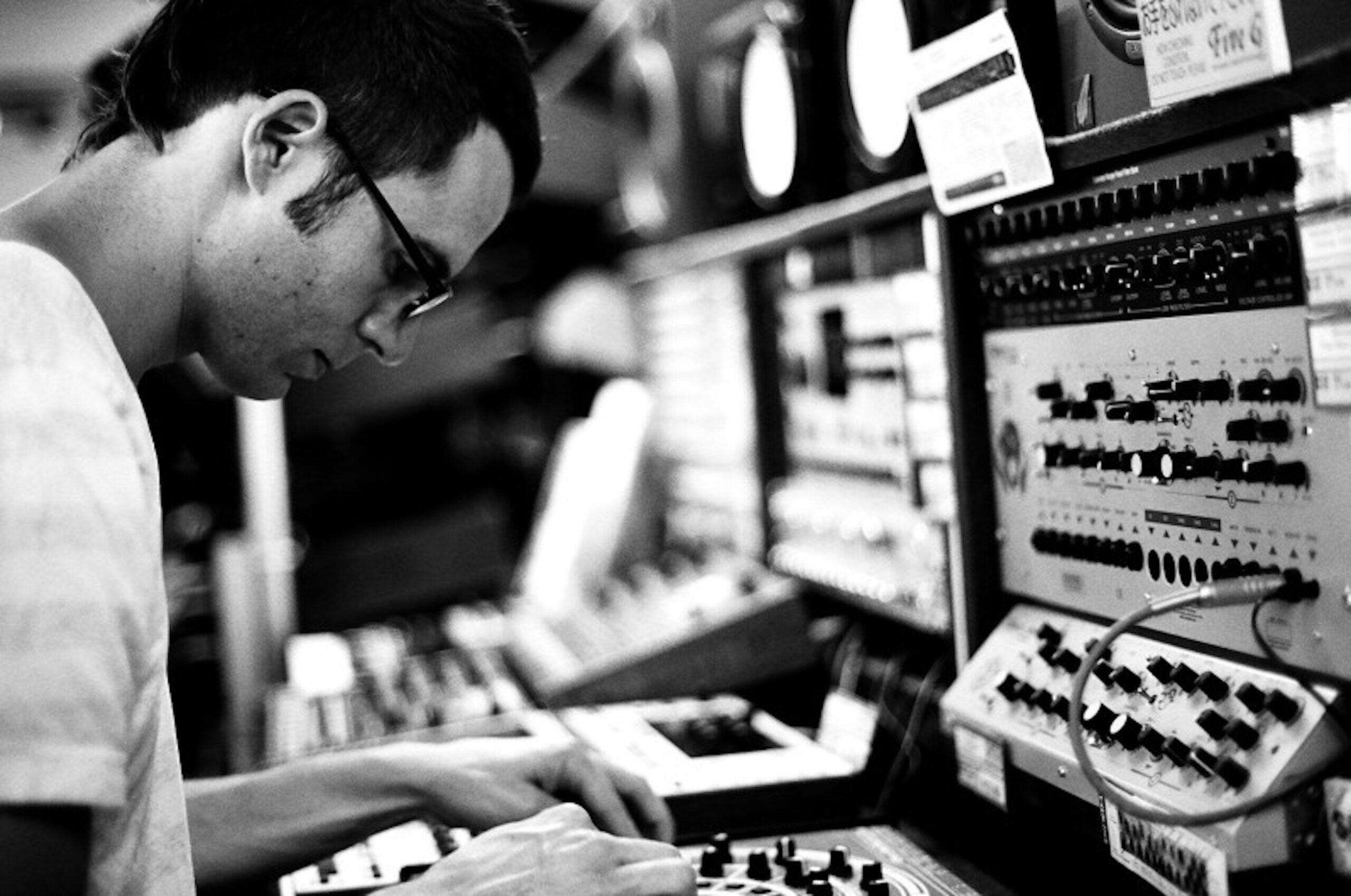 Offering an Introspective Outlook into Electronic and Alternative Music: Solo Artist Blenny Driven to Succeed