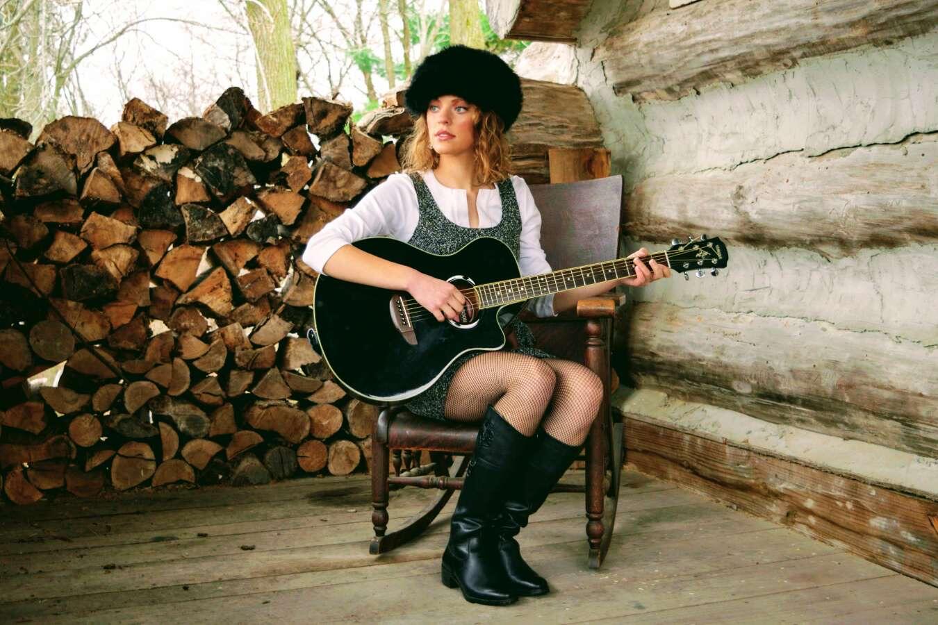 Olson Entertainment & Brainstorm Music Makers Announces the Brand-New EP “The Introduction Of Laurel K Adams” by Laurel K Adams