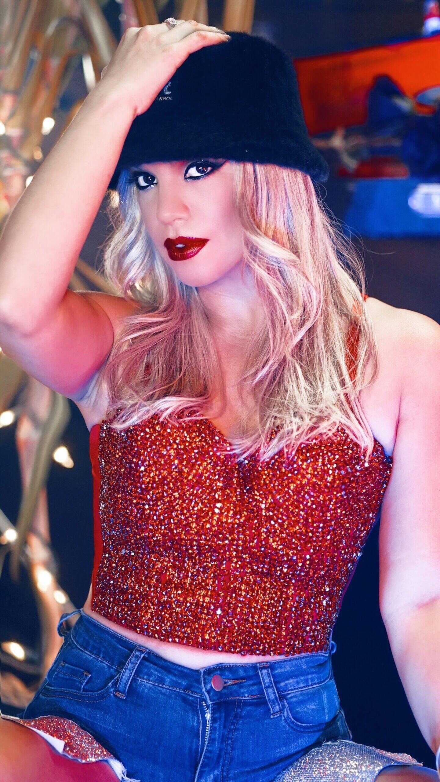 Scintillating Latin Pop-Music That Makes The Audience Groove: Jessi-O Releases A Hit New Single, “La Mascarada”, For Audiences From All Around The World.