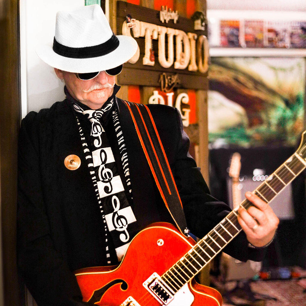 Telling Stories of Love, Loss, and Tragedy: Larenzo Dutoni is Redefining the Pop-Rock Genre With His Newest Release Titled “Tonight (Sleep Tight My Love)”
