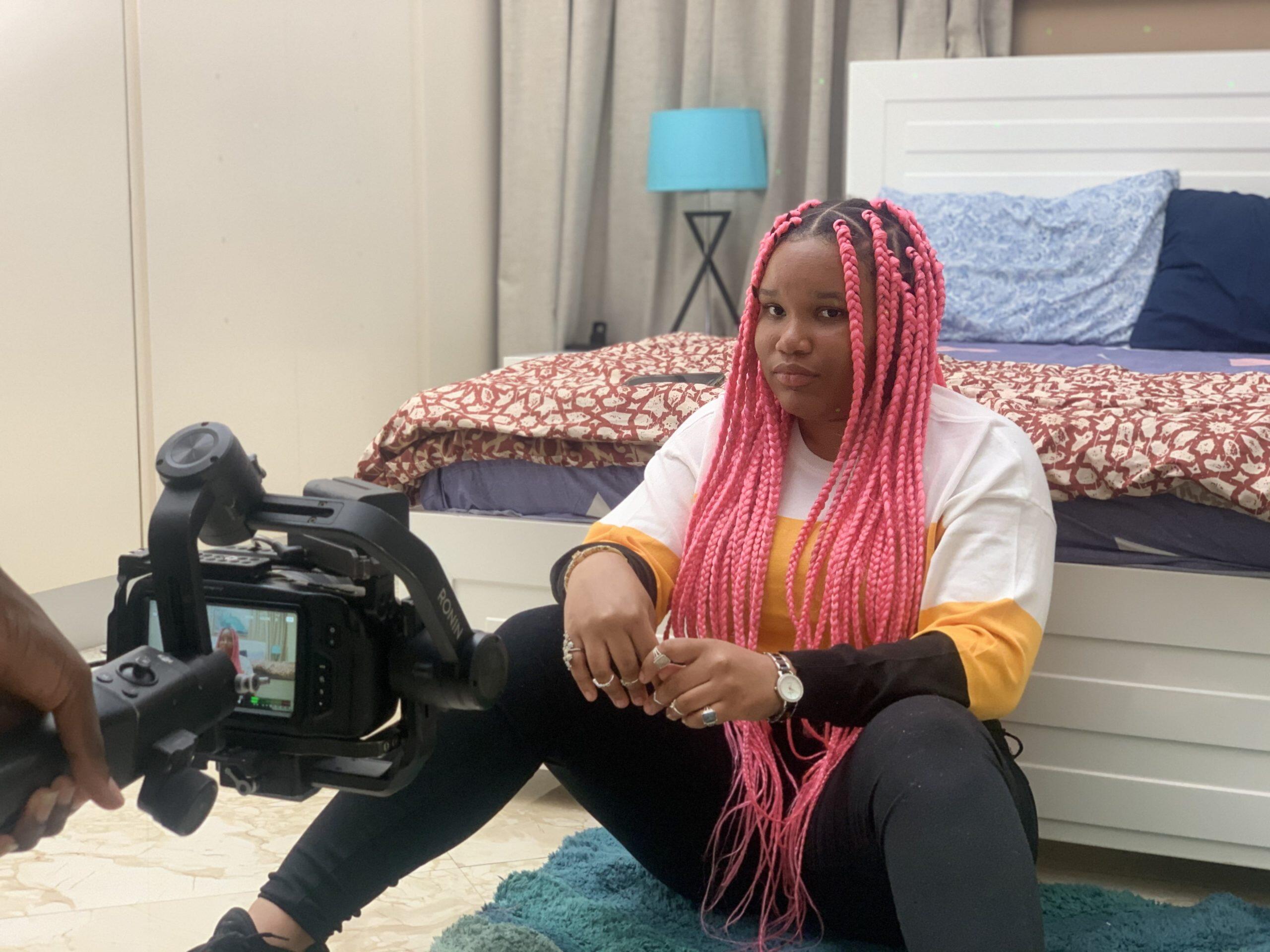 Unbridled and Unique Fusions of R&amp;B, Afrobeats and World Music: Dynamic Artist Lady Quizzy Releases New Single