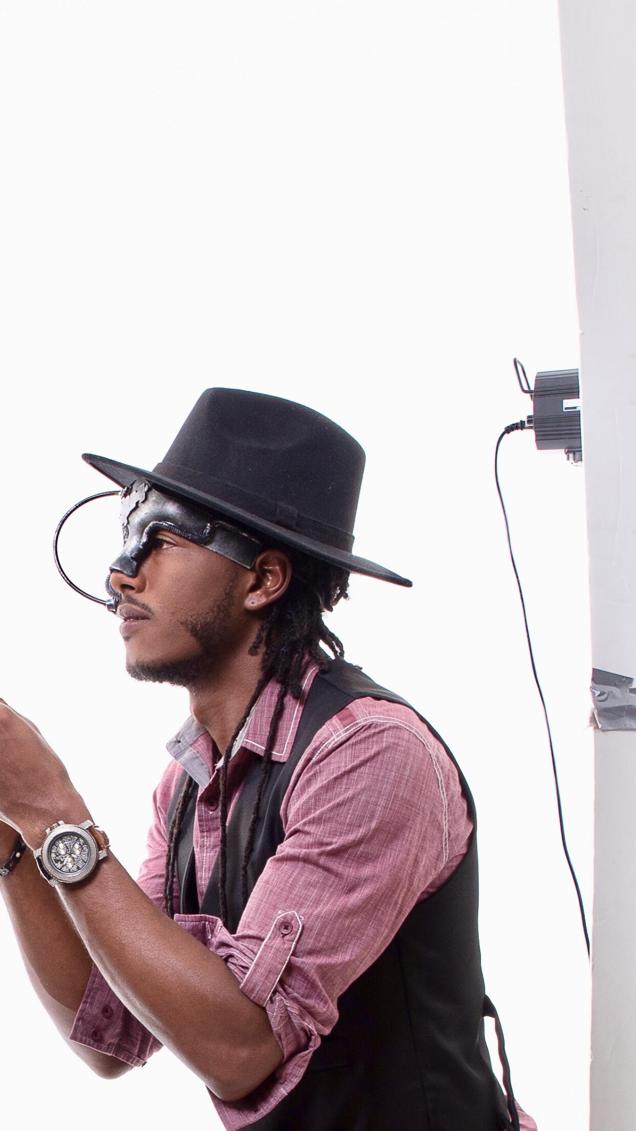 Up and Coming Dancehall Reggae Artist Makes Listeners Groove With Style